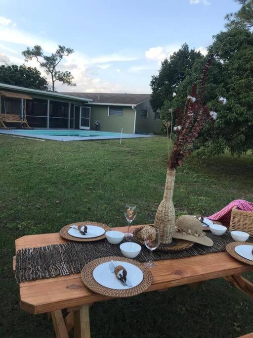 Ananda Farmhouse And Retreat. 레이크워쓰 외부 사진